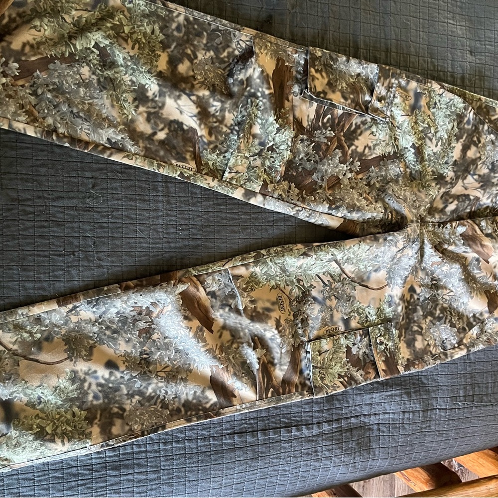King’s Women’s Shadow Camo hunting pants in Desert Camo, size 16